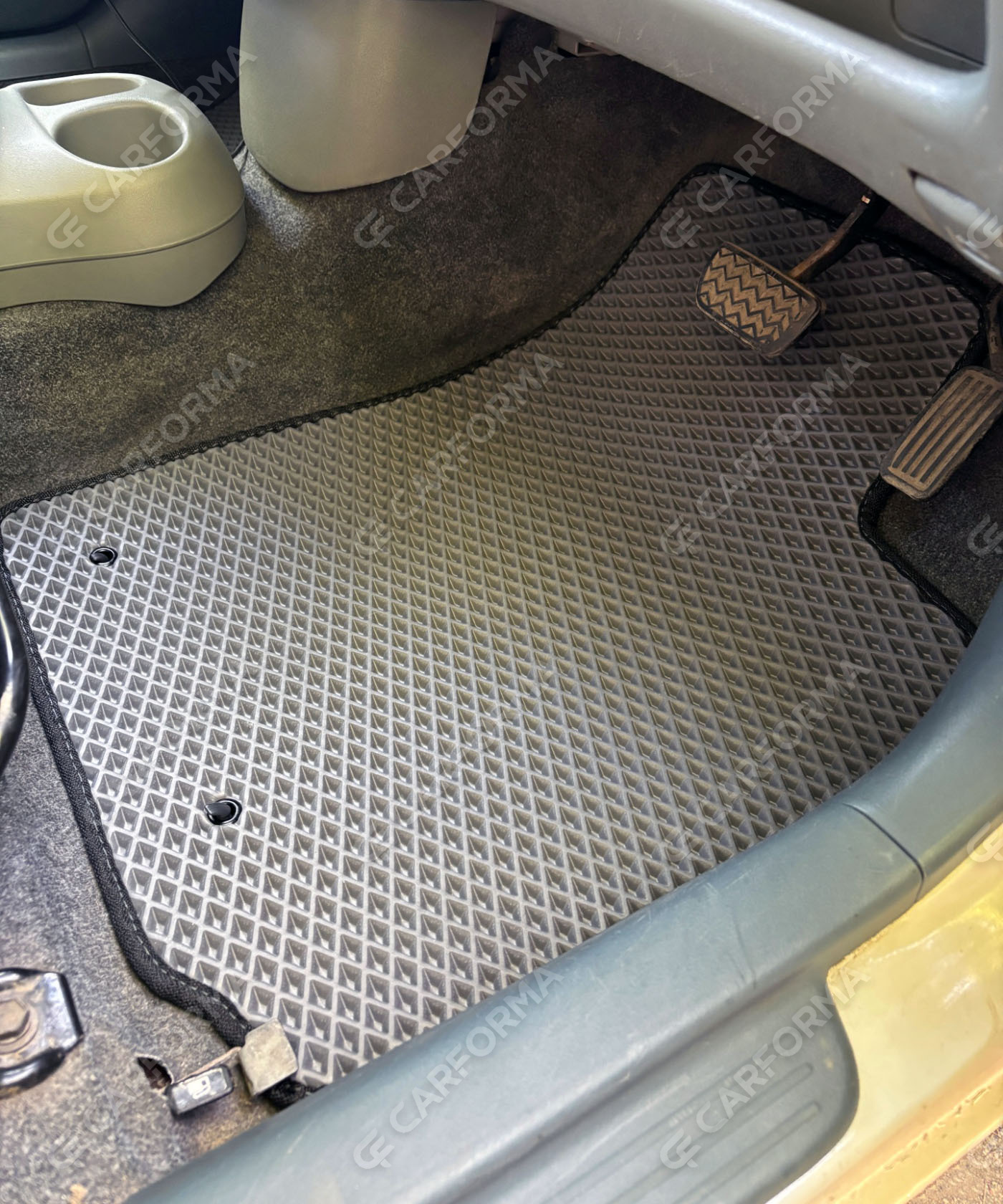 Ворсовые коврики на Toyota Vitz I 1998&nbsp;-&nbsp;2005 в Севастополе