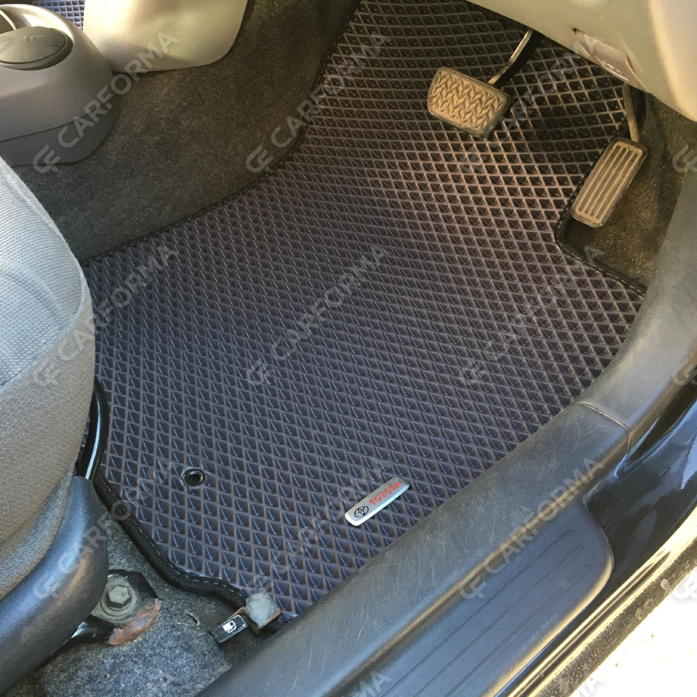 Ворсовые коврики на Toyota Vitz I 1998&nbsp;-&nbsp;2005 в Севастополе