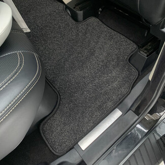 Коврики на Land Rover Range Rover Sport I 2005 - 2013 в Севастополе