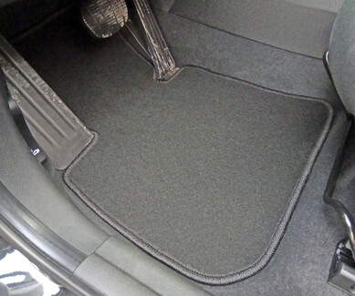 Ворсовые коврики на BMW 2 Gran Tourer (F46) 2015 - 2026 в Севастополе Ворсовые коврики на BMW 2 Gran Tourer (F46) 2015 - 2026 в Севастополе