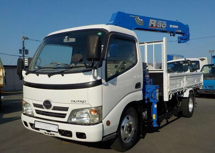 Коврики на Hino 300 I узкая кабина 1999 - 2015 в Севастополе