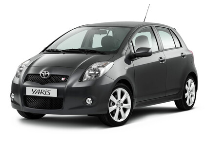 Коврики на Toyota Yaris II 2005 - 2011 в Севастополе